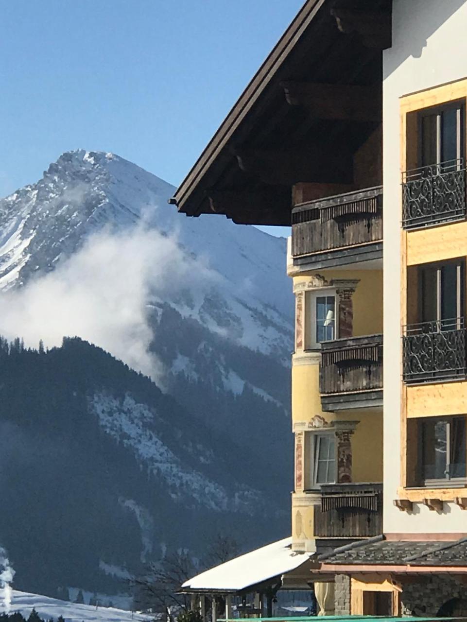 Hotel Sonnenhof Grän Екстериор снимка